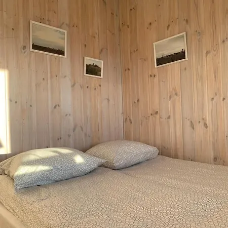 Viirelaid Private Island Kuivastu